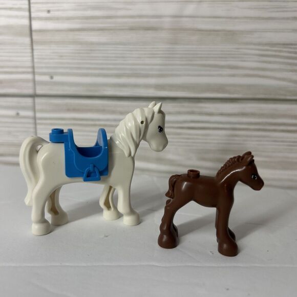 LEGO Animal White Horse W Blue Saddle & Brown Foal Friends Farm Baby - Picture 2 of 4